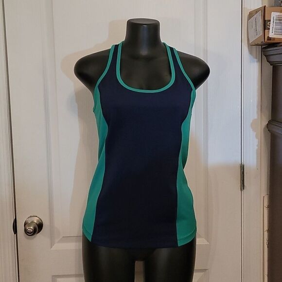 BRAND NEW AERIE F.I.T TOP WITH BUILT IN SPORT BRA - Picture 3 of 14
